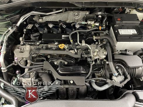 Used 2022 Toyota Corolla Cross LE image 23