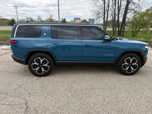 Used 2023 Rivian R1S Adventure AWD/4WD image 6