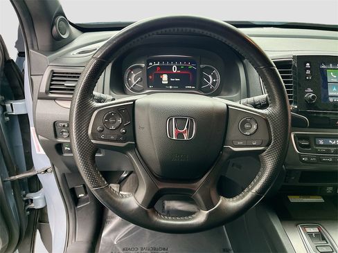 Used 2023 Honda Passport EX-L image 11