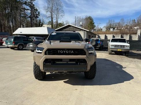 Used 2025 Toyota 4Runner TRD Pro AWD/4WD image 12
