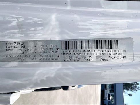 Certified 2020 Jeep Gladiator Overland image 34