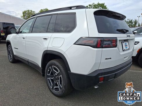 New 2026 Jeep Cherokee Laredo AWD/4WD image 4