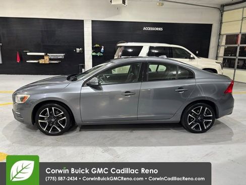 Used 2017 Volvo S60 T5 Dynamic AWD/4WD image 5