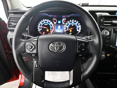 Used 2019 Toyota 4Runner TRD Off-Road Premium image 6