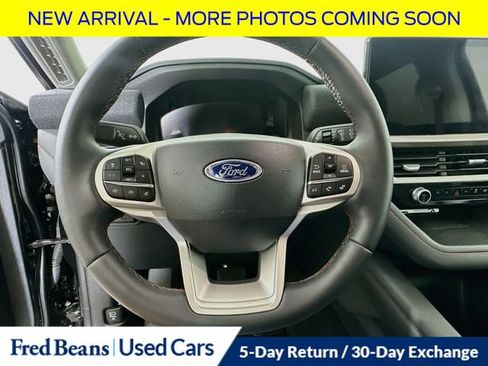 Used 2026 Ford Explorer Active AWD/4WD image 8