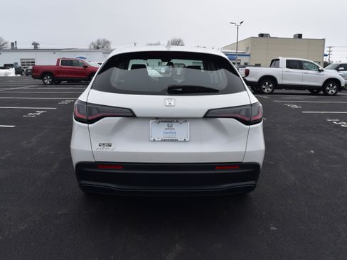 Certified 2024 Honda HR-V LX image 7