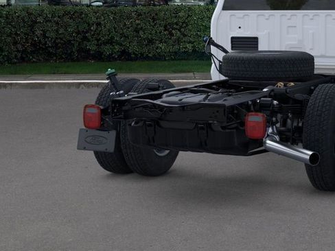 New 2026 Ford F350 XL w/ XL Chrome Package image 21