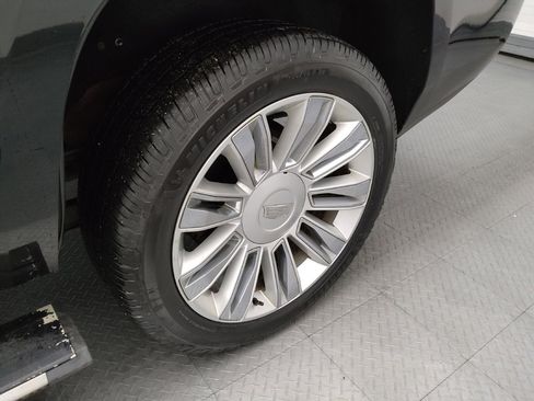 Used 2018 Cadillac Escalade Platinum AWD/4WD image 31