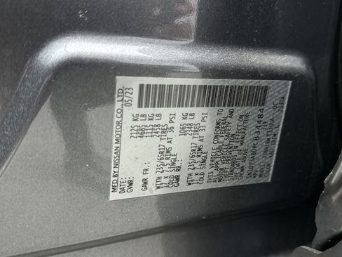 Used 2023 Nissan Rogue S AWD/4WD image 13
