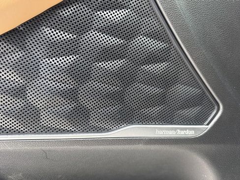 Used 2022 Hyundai Santa Fe Calligraphy image 19