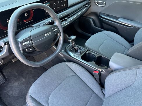 Used 2025 Kia K4 FWD image 11