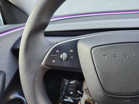 Used 2025 Tesla Model 3 RWD image 24
