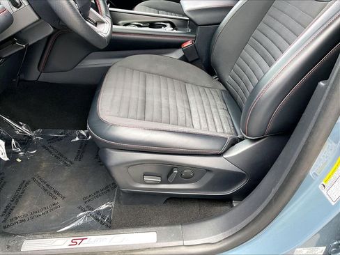 Used 2025 Ford Explorer ST-Line AWD/4WD image 34