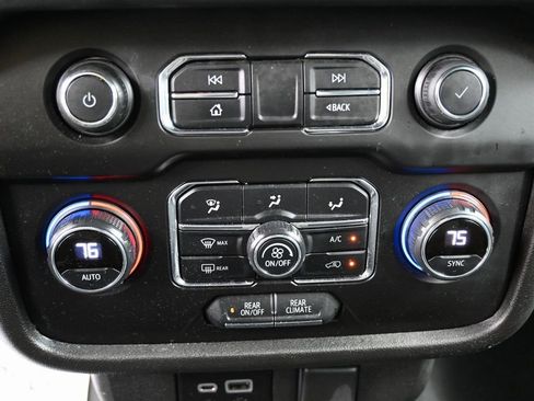 Used 2021 Chevrolet Tahoe LS image 29