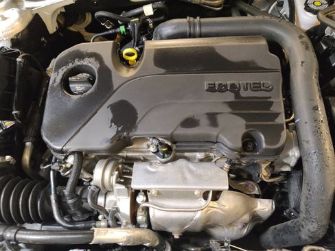 Used 2022 Chevrolet Malibu LT FWD image 30