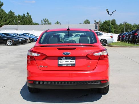 Used 2012 Ford Focus SE image 5