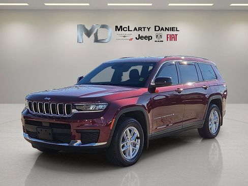 Used 2022 Jeep Grand Cherokee L Laredo w/ Luxury Tech Group I image 2