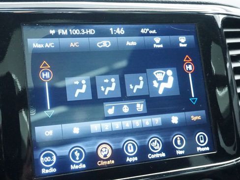 Certified 2019 Jeep Grand Cherokee Limited w/ Luxury Group II image 43