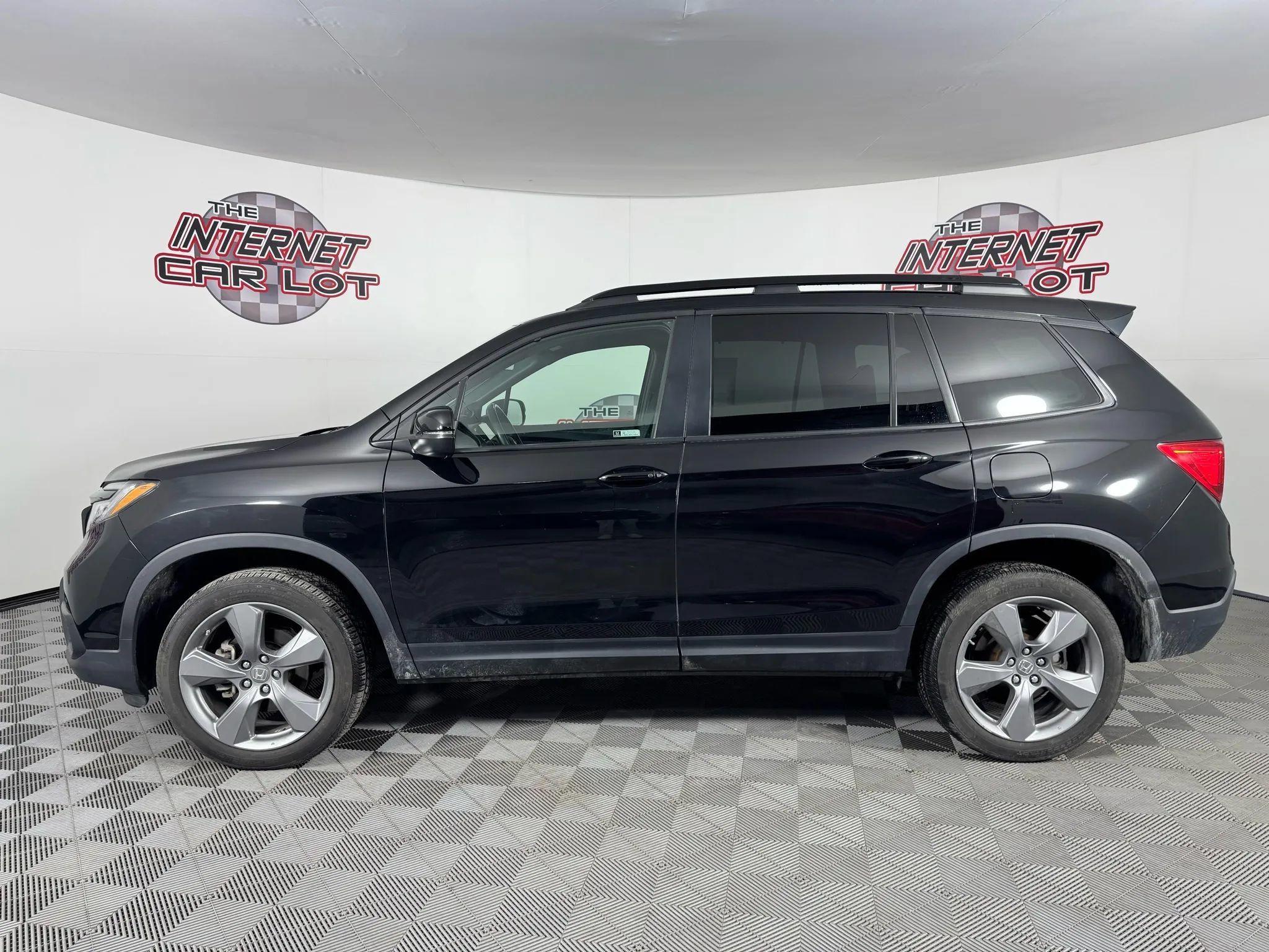Used 2021 Honda Passport Touring image 4