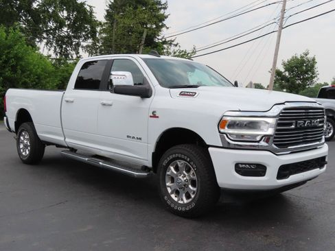 Used 2024 RAM 2500 Laramie AWD/4WD image 8