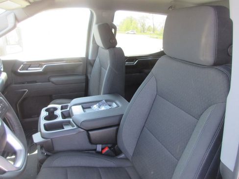 New 2026 GMC Sierra 1500 SLE w/ Max Trailering Package AWD/4WD image 11