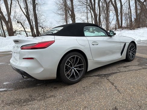 Used 2022 BMW Z4 sDrive30i w/ Driving Assistance Package image 5