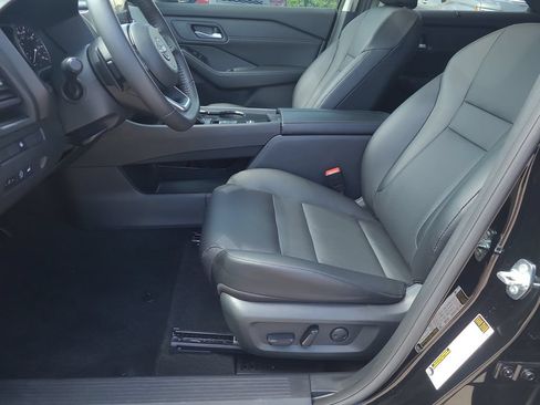Certified 2024 Nissan Rogue SV w/ SV Premium Package FWD image 16
