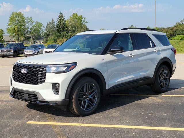 New 2027 Ford Explorer ST-Line w/ Premium Package AWD/4WD image 2