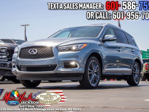 Used 2019 INFINITI QX60 Luxe w/ Sensory Package FWD image 3