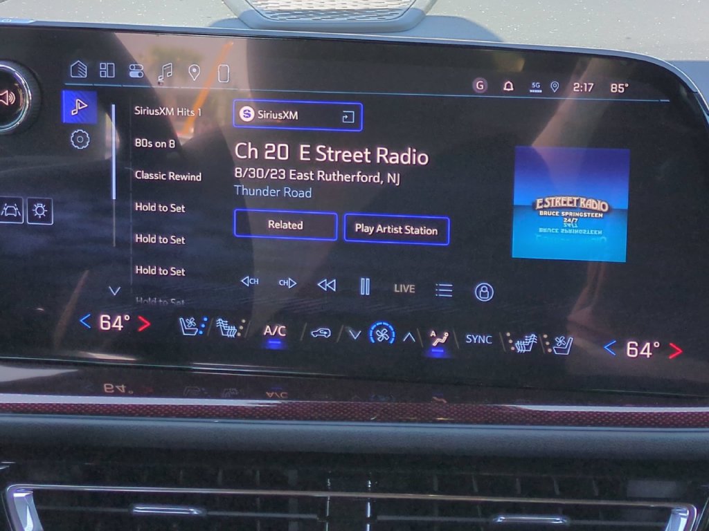 New 2026 Chevrolet Traverse RS FWD image 17