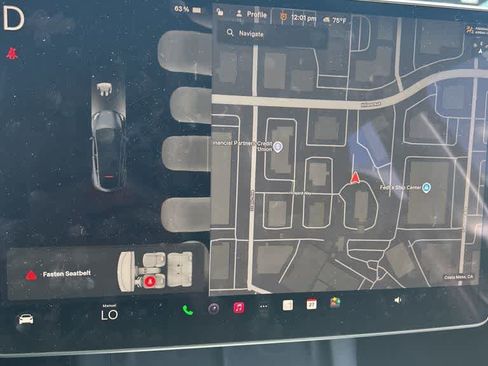 Used 2023 Tesla Model Y 2WD image 11