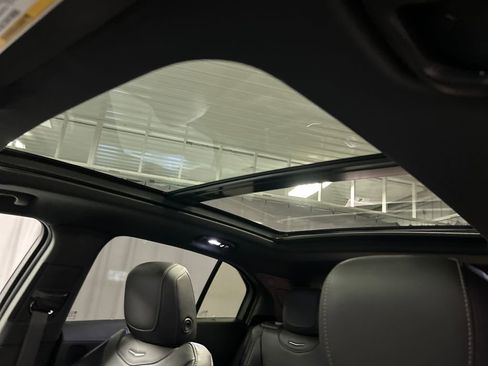 Used 2020 Cadillac XT4 Premium Luxury AWD/4WD image 21