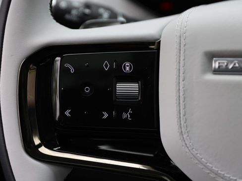 New 2025 Land Rover Range Rover Sport Dynamic SE AWD/4WD image 22