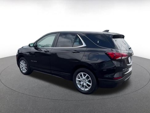 Used 2024 Chevrolet Equinox LT FWD image 10