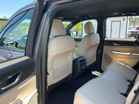 Certified 2025 Jeep Grand Cherokee Limited AWD/4WD image 42