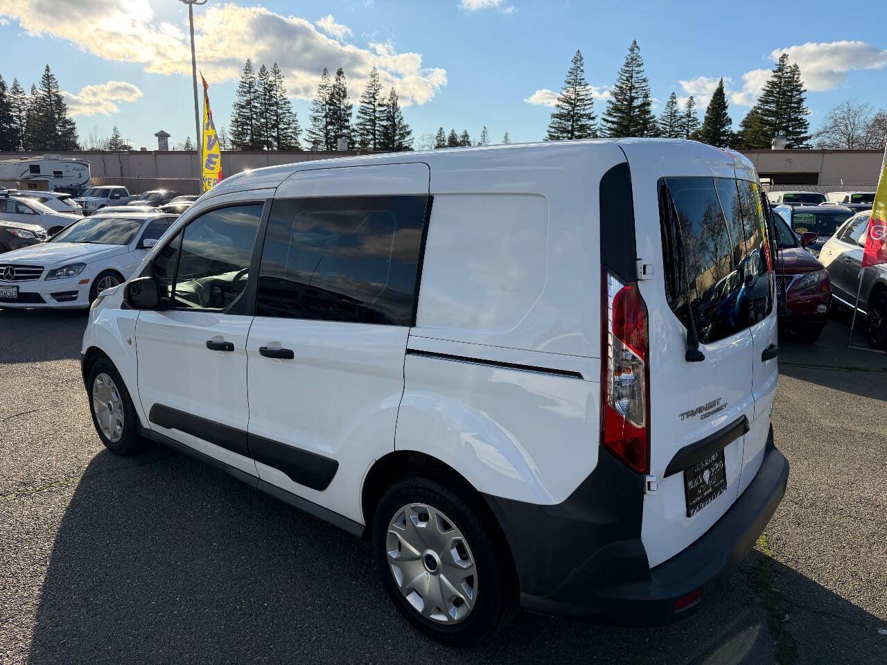Used 2016 Ford Transit Connect XL FWD image 5