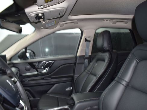 New 2025 Lincoln Corsair Reserve image 14