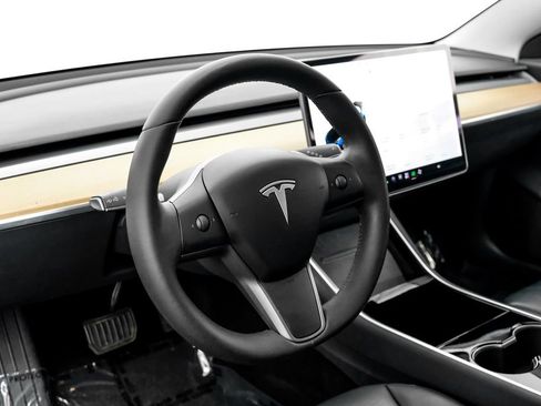 Used 2019 Tesla Model 3 Standard Range Plus RWD image 24