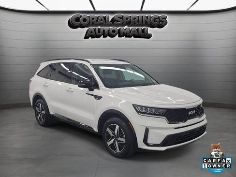 Certified 2023 Kia Sorento S FWD image 1