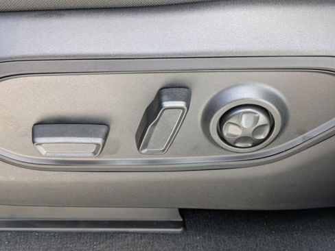 New 2025 Jeep Grand Cherokee L Altitude image 18