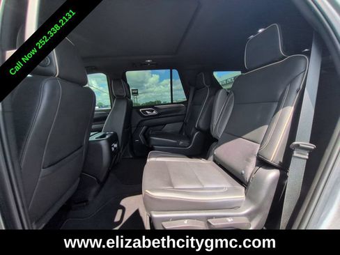 Used 2022 GMC Yukon SLT w/ SLT Premium Package AWD/4WD image 18