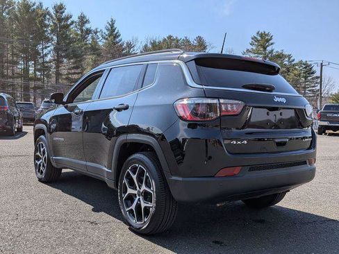 Certified 2025 Jeep Compass Limited AWD/4WD image 8