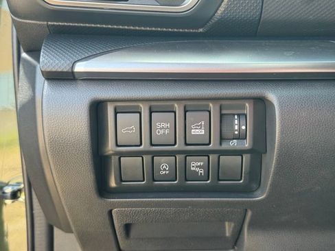 Used 2023 Subaru Forester Premium AWD/4WD image 19