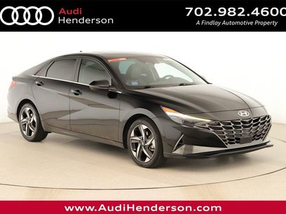 Used 2023 Hyundai Elantra Limited w/ Preferred Accessory Package