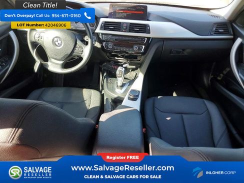 Used 2018 BMW 320i Sedan RWD image 11