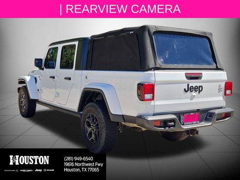 Used 2023 Jeep Gladiator Sport image 6