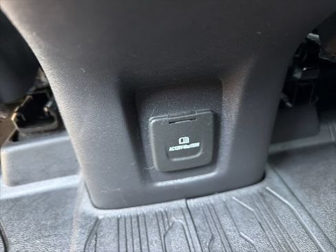 Used 2020 GMC Terrain SLT w/ Elevation Edition FWD image 21