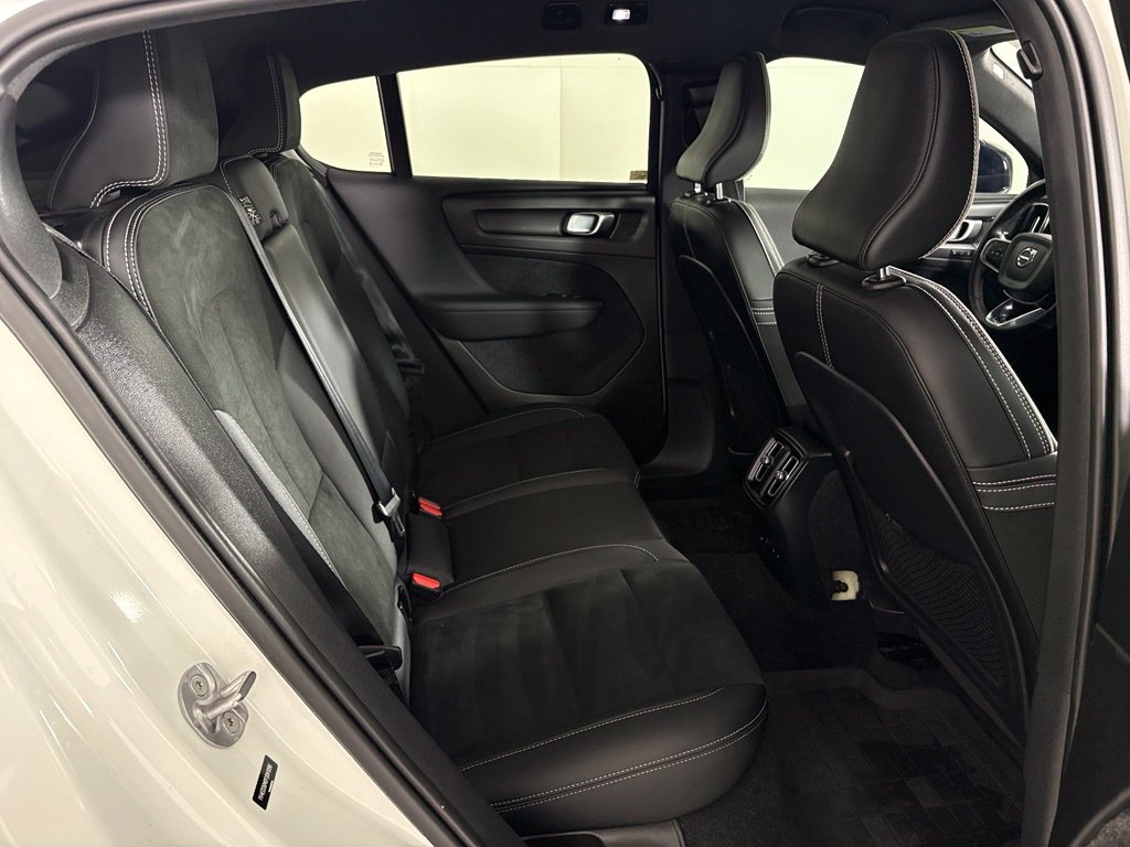 Used 2023 Volvo C40 P8 Recharge Ultimate w/ Protection Package Premier AWD/4WD image 37