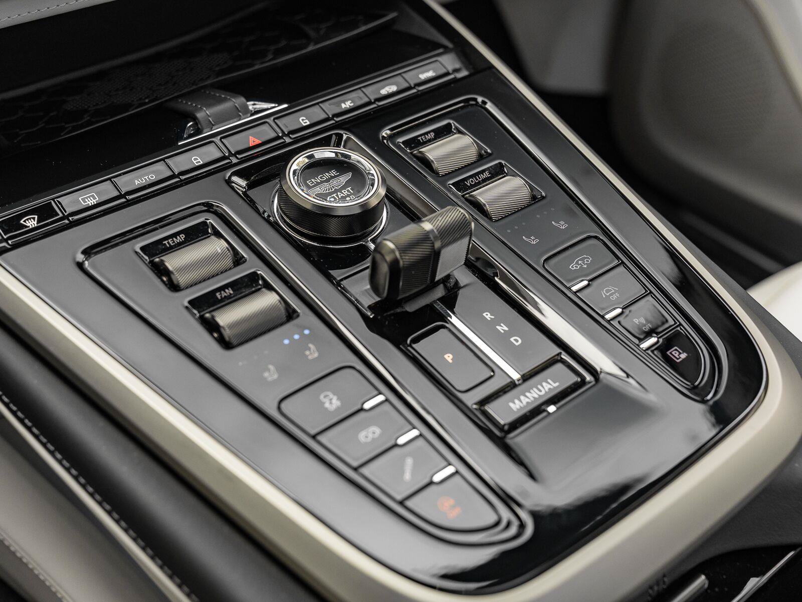 Used 2025 Aston Martin DBX 707 AWD/4WD image 54