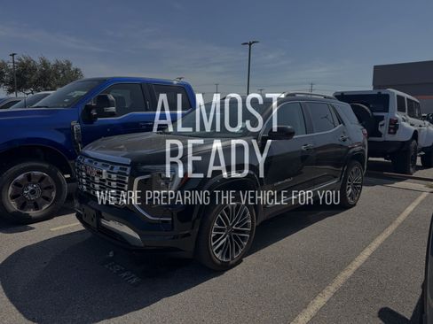 Used 2026 GMC Terrain Denali AWD/4WD image 2